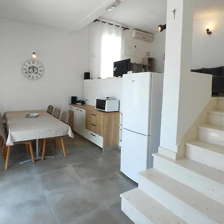 Dom wakacyjny Adriana *