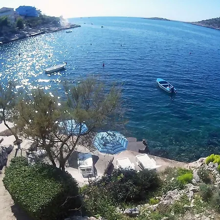 Dom wakacyjny Adriana Ražanj